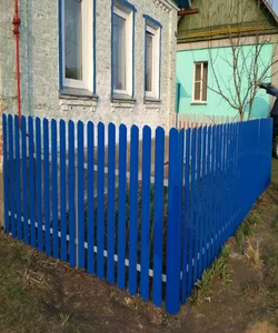 забор из штакетника